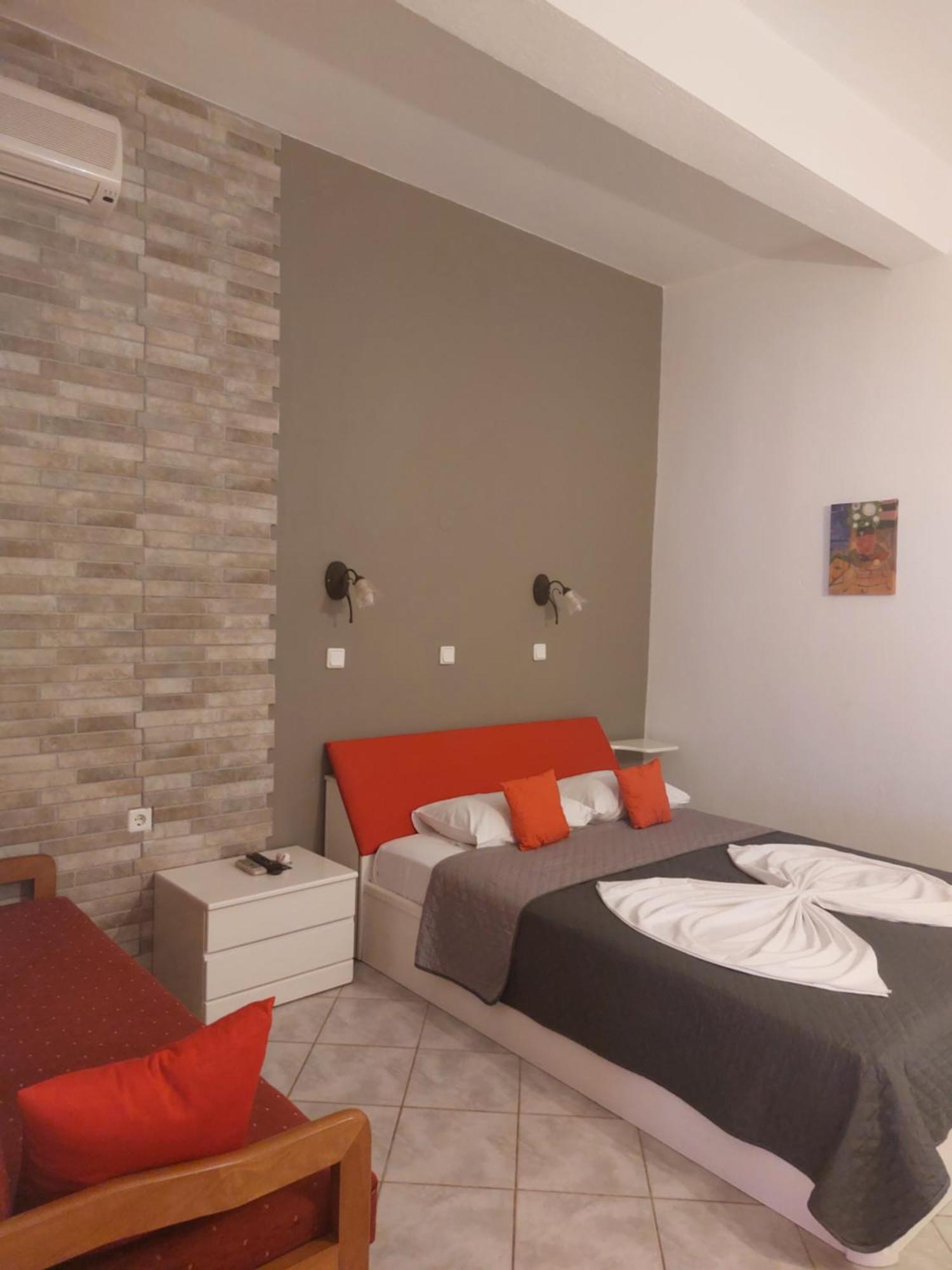 Paraga Rooms Pefkari Chambre photo
