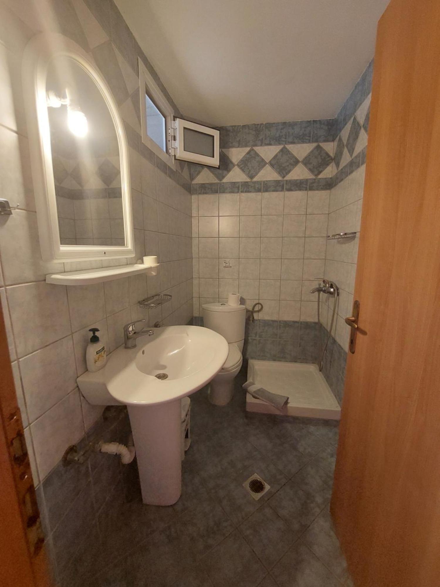 Paraga Rooms Pefkari Chambre photo